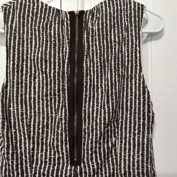 TORY BURCH SLEEVELESS SILK BLEND BLOUSE TANK TOP WOMENS SIZE 4 GEOMETRIC - Picture 6 of 10